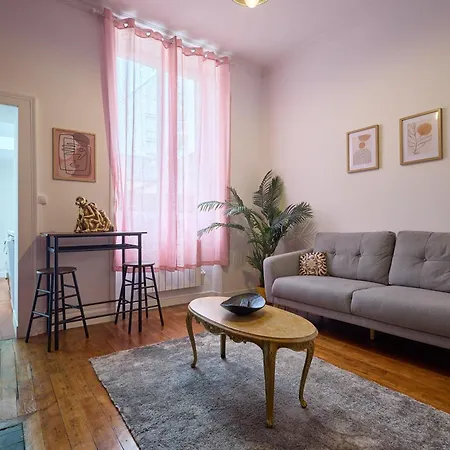 Le Rose Bonbon - Center Apartment