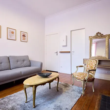 Le Rose Bonbon - Center * Le Mans